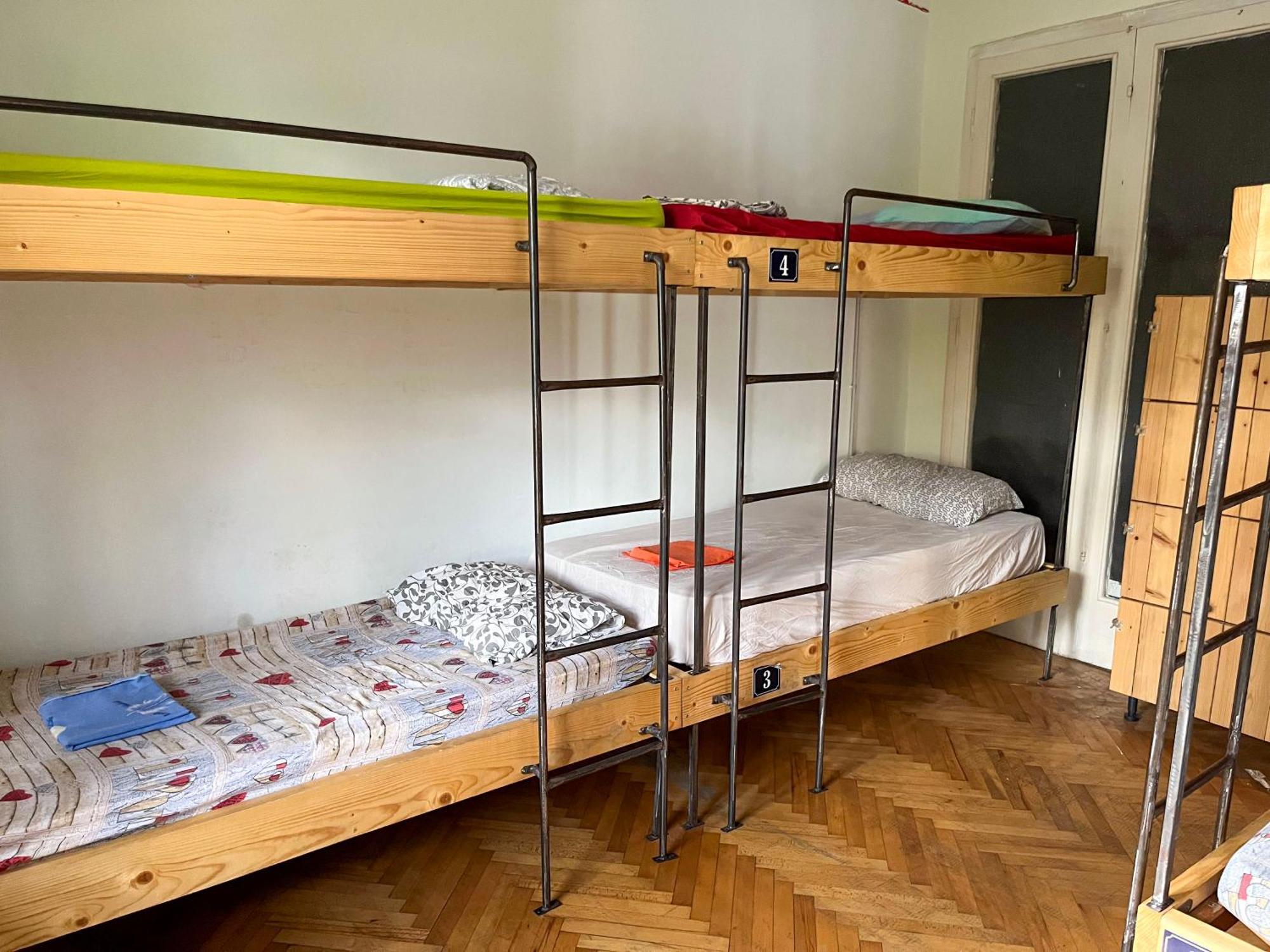 Milingona City Center Hostel Tirana Extérieur photo