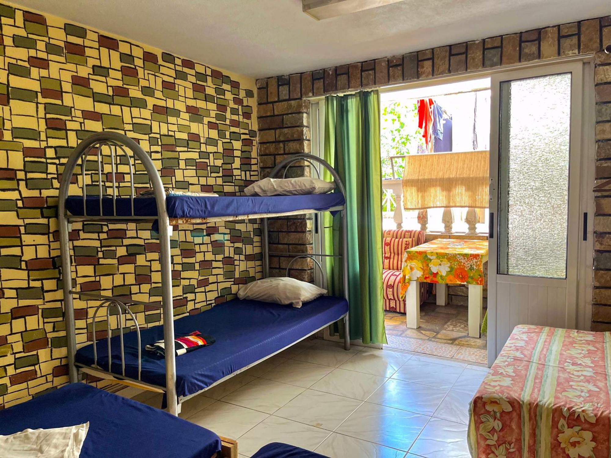Milingona City Center Hostel Tirana Extérieur photo